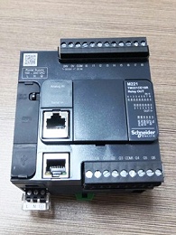 施耐德20年分销商为您专业选购PLC可编程控制器