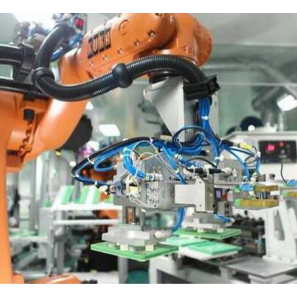 自动化产线工厂使用无锡三盛供货的施耐德atv930变频器