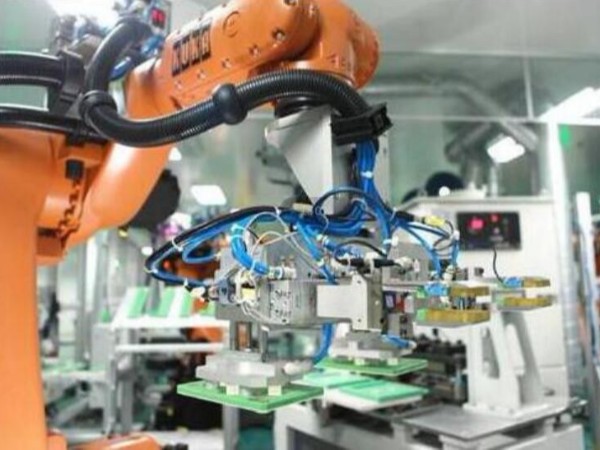 展望未来，工厂自动化控制系统如何适应市场发展的高要求？